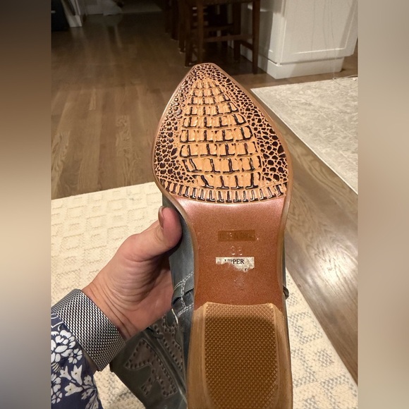 Women's Daisy Duke cowgirl boots with studded python size 38 8 like Frye teal - Picture 3 of 7